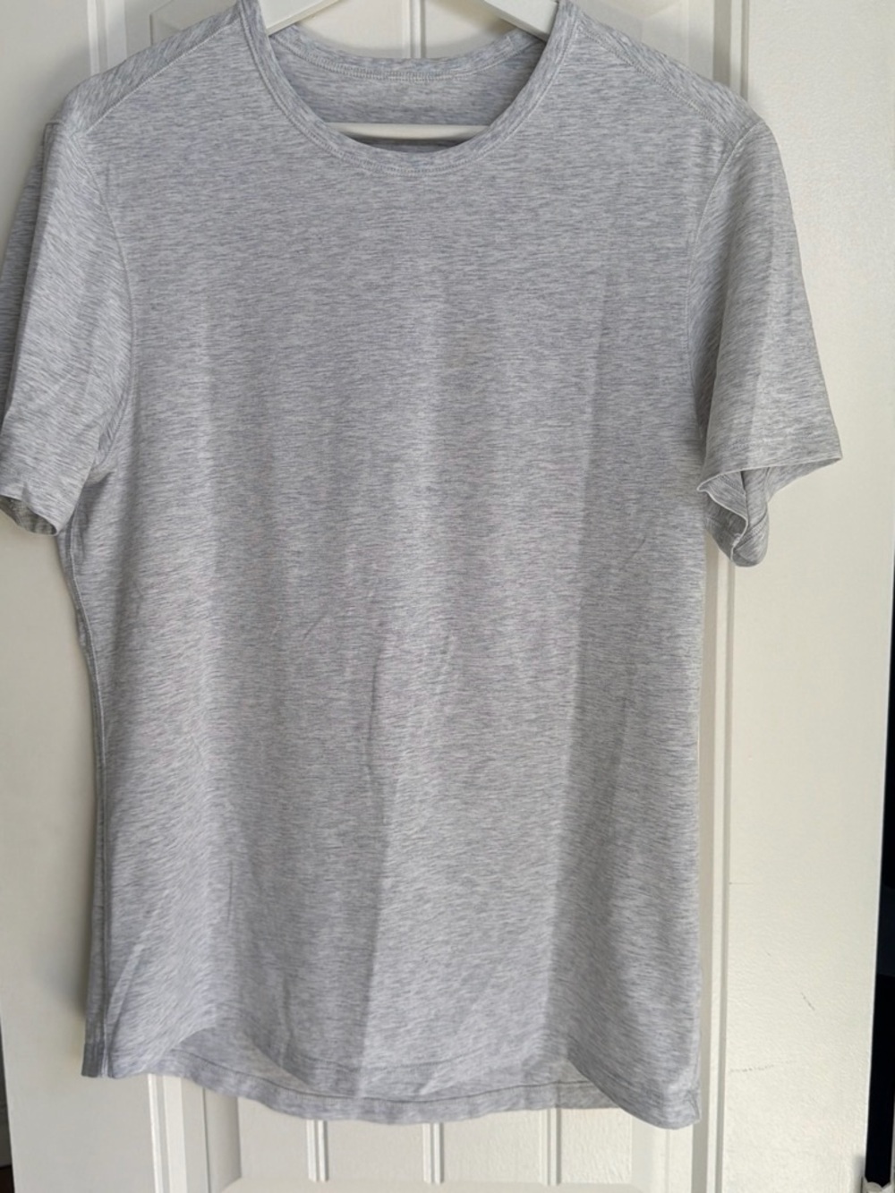 lululemon athletica Light Heather Gray Short Sleeve Crew